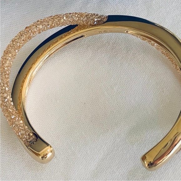 NIB Authentic DANIEL SWAROVSKI DUST Gold Tone Champagne Crystal Cuff Bracelet - Picture 8 of 8